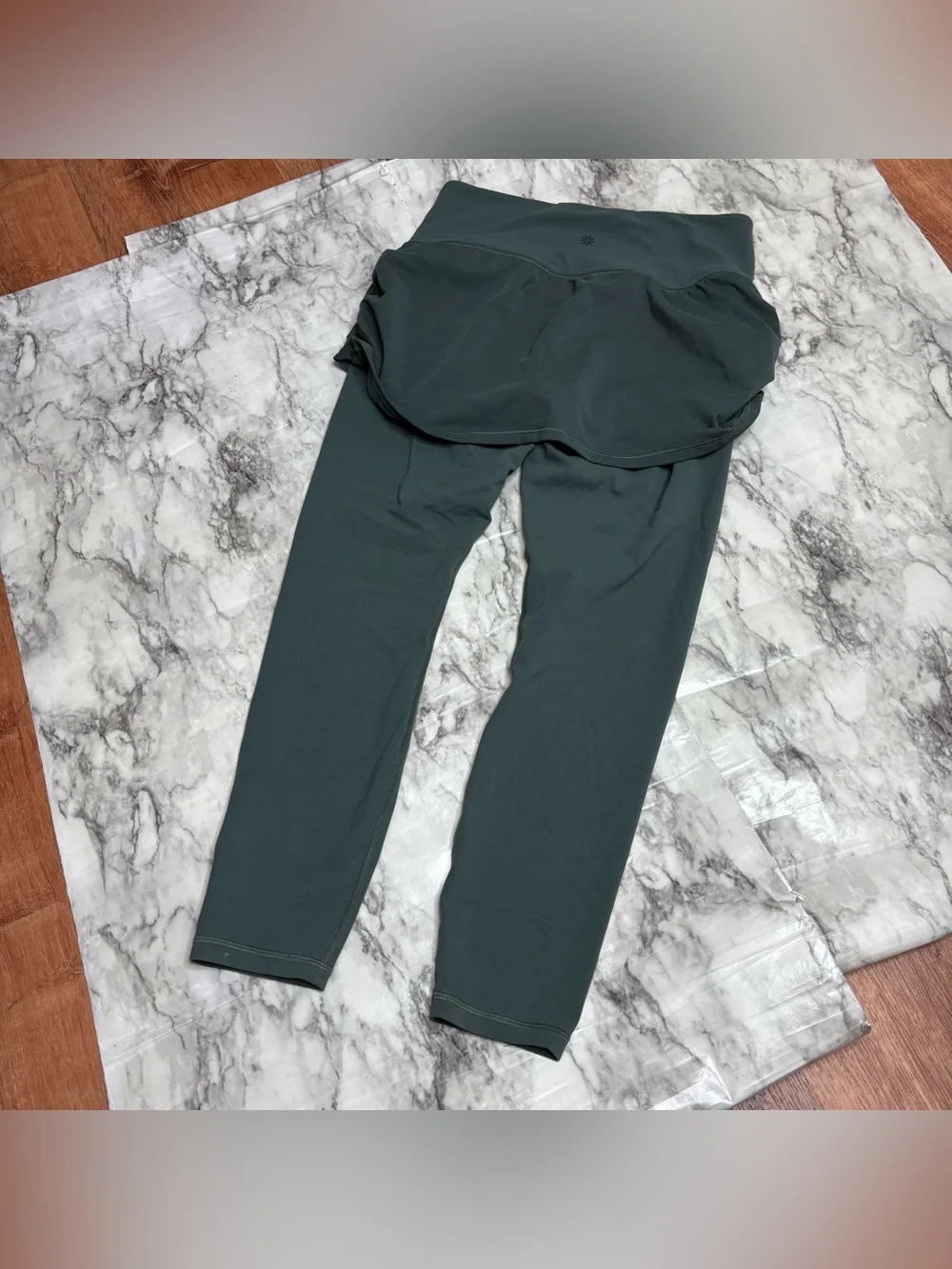 Athleta Elation 2 in 1 7/8 Tight Green Skirted Leggings Yoga Pants medium modest - Picture 7 of 7